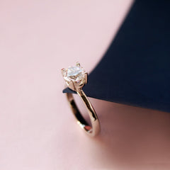Solitaire Ring in Zircons